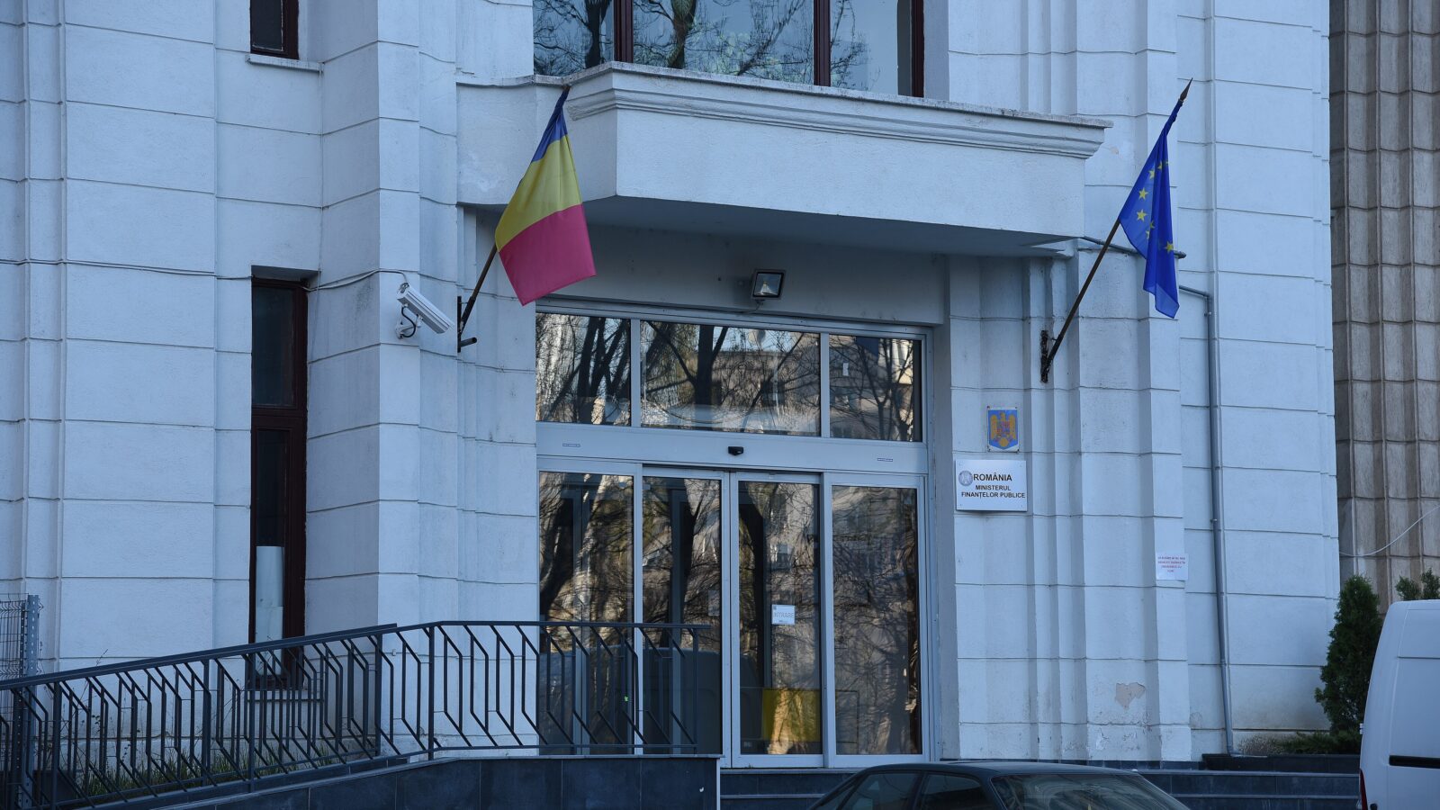 Moody’s: incertitudinea politică poate afecta consolidarea fiscală; Nazare avertizează asupra riscului retrogradării ratingului
