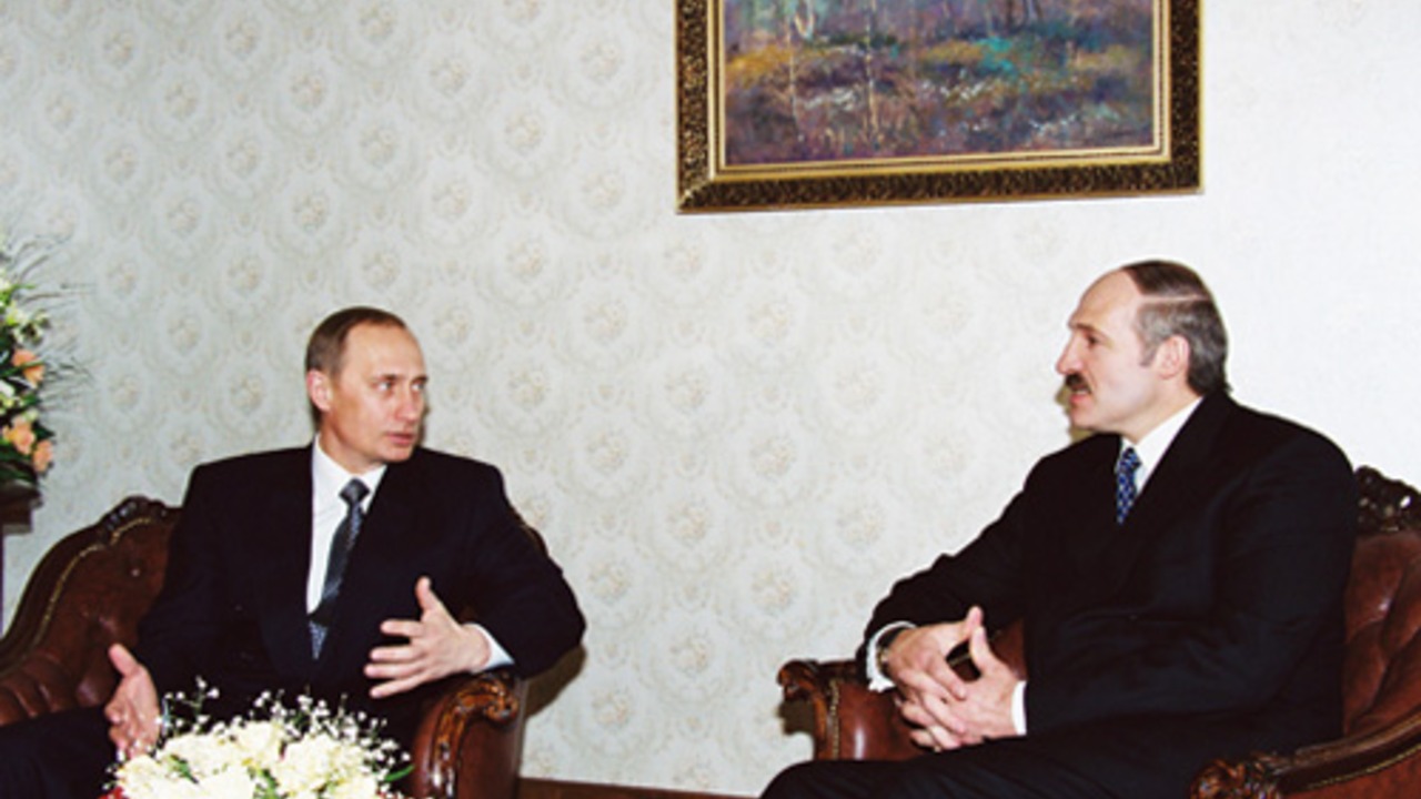„Wall Street Journal”: Putin face presiuni tot mai mari pe Lukașenko să deschidă un nou front anti-Ucraina dinspre Belarus