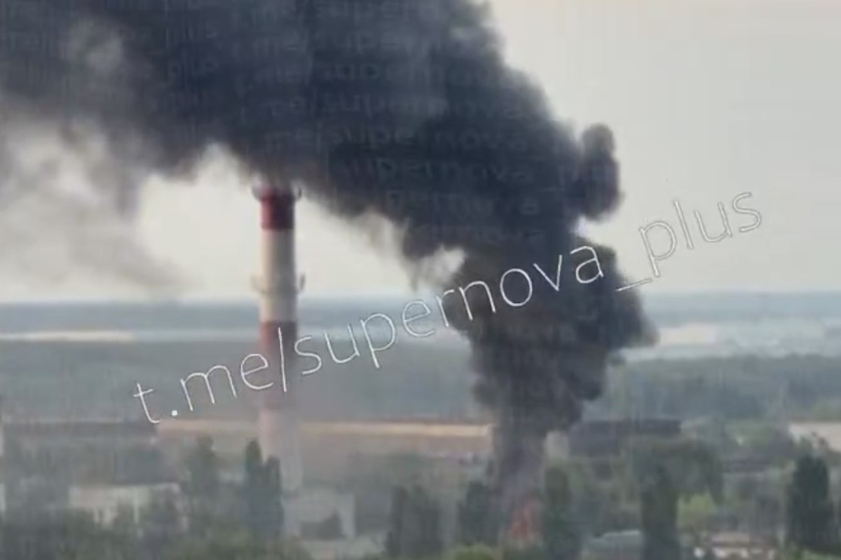 Atac cu aproape 400 de drone ucrainene asupra Moscovei: aeroporturi închise și incendii în capitala Rusiei