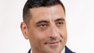 George Simion, președintele AUR, portret (prima utilizare în rețea: punctochit.ro)
