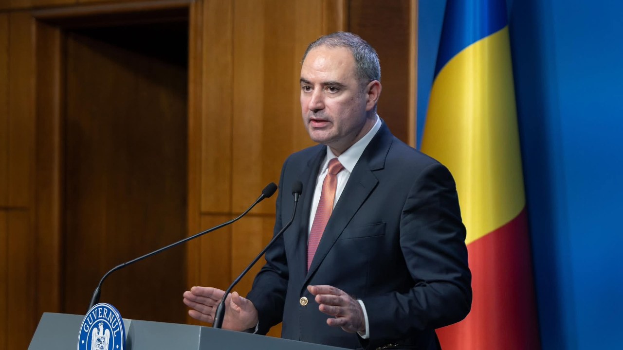 Alexandru Nazare spune că majorările salariale cerute de sindicate vor fi decise politic în Guvern