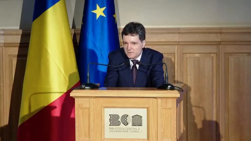 Nicușor Dan vorbind la Rule of Law Forum