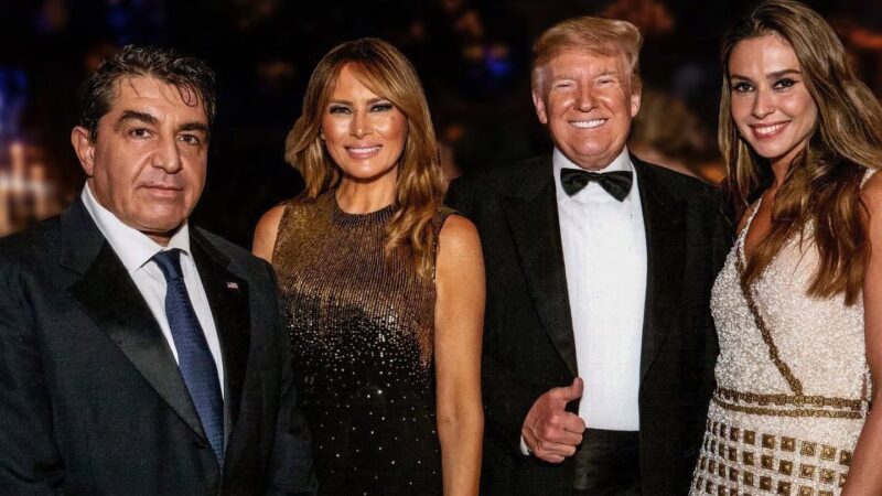 Paolo Zampolli alături de Melania și Donald Trump