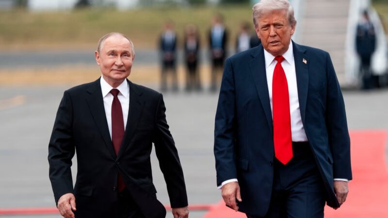 Vladimir Putin și Donald Trump la Anchorage, în Alaska