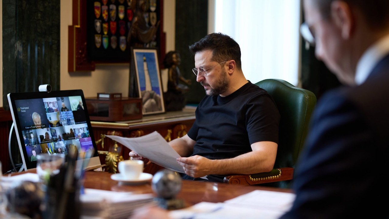 The Wall Street Journal: Ucraina a reluat atacurile asupra rafinăriilor rusești în ciuda presiunilor lui Trump