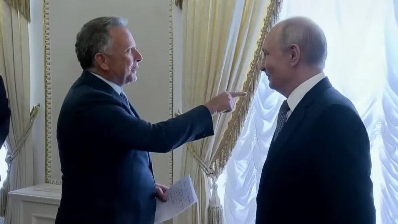 Steve Witkoff și Vladimir Putin la întâlnirea de la Sankt Petersburg